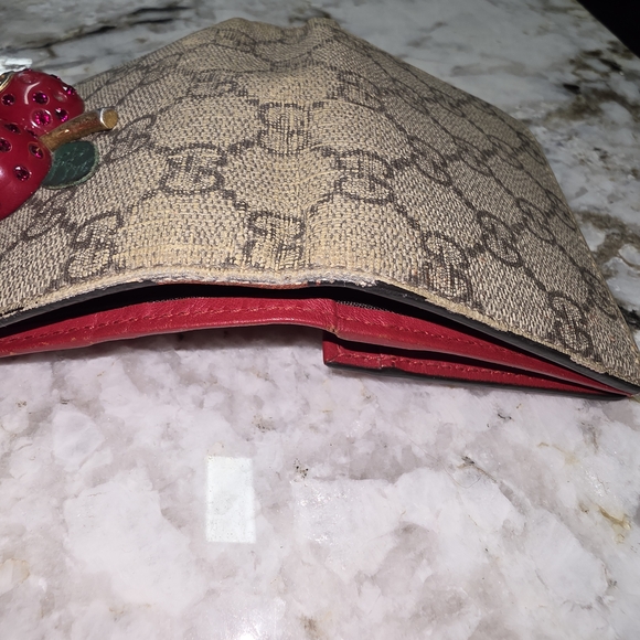 Gucci Beige Cherry Print Women's Wallet - Picture 4 of 12